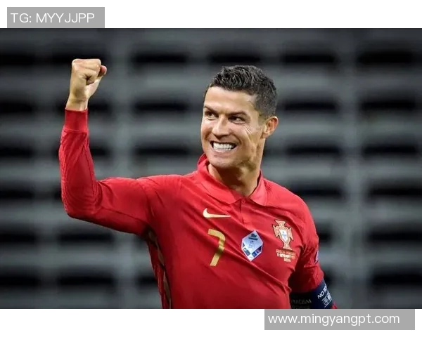 外国女足球明星化妆成老人挑战自我展现多样魅力引发热议 外国女足球明星化妆成老人挑战自我展现多样魅力引发热议