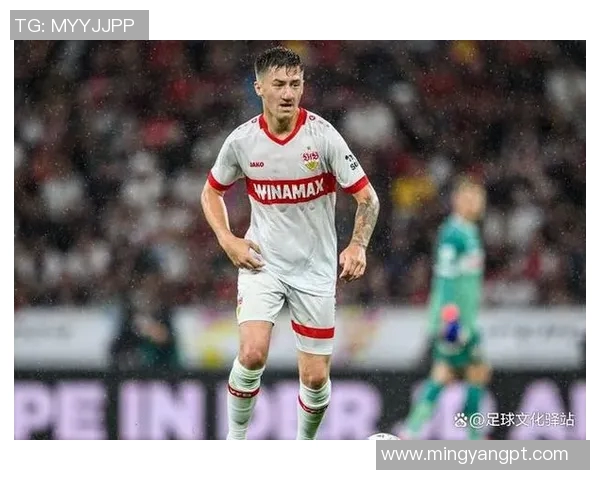 分手后的蜕变足球明星如何在逆境中崛起成为强者